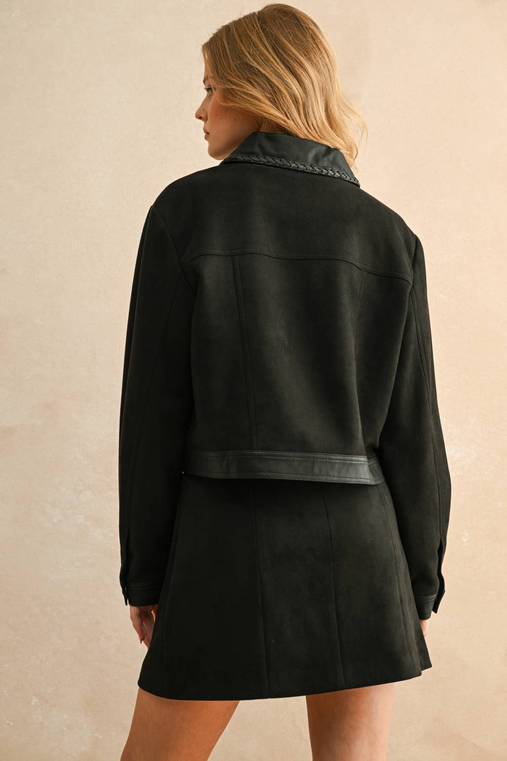 SUEDE WITH PLEATER CONTRASTED SKIRT