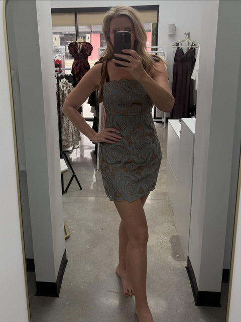 Donna Velvet Tie Strap 3D Lace Mini Dress