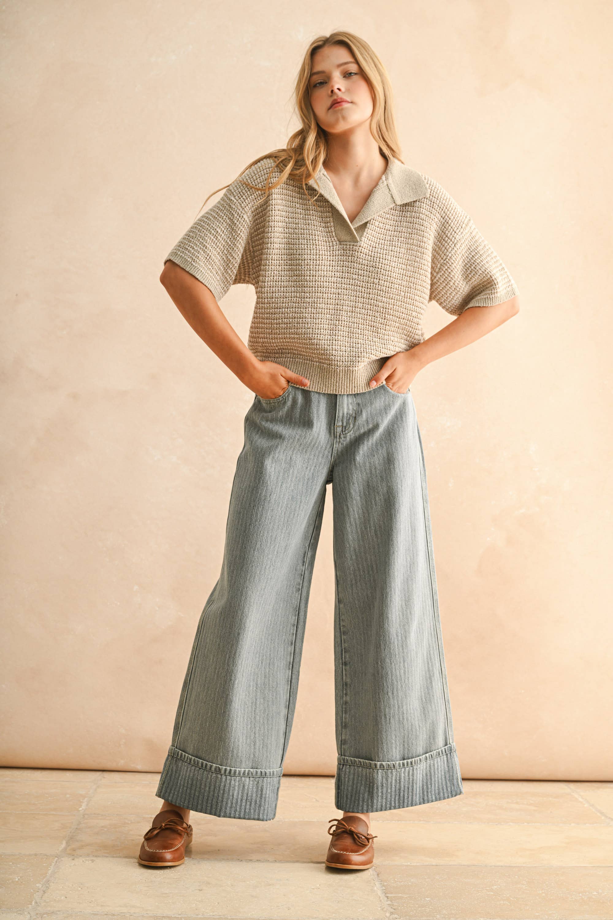COLLARED KNITTED TOP