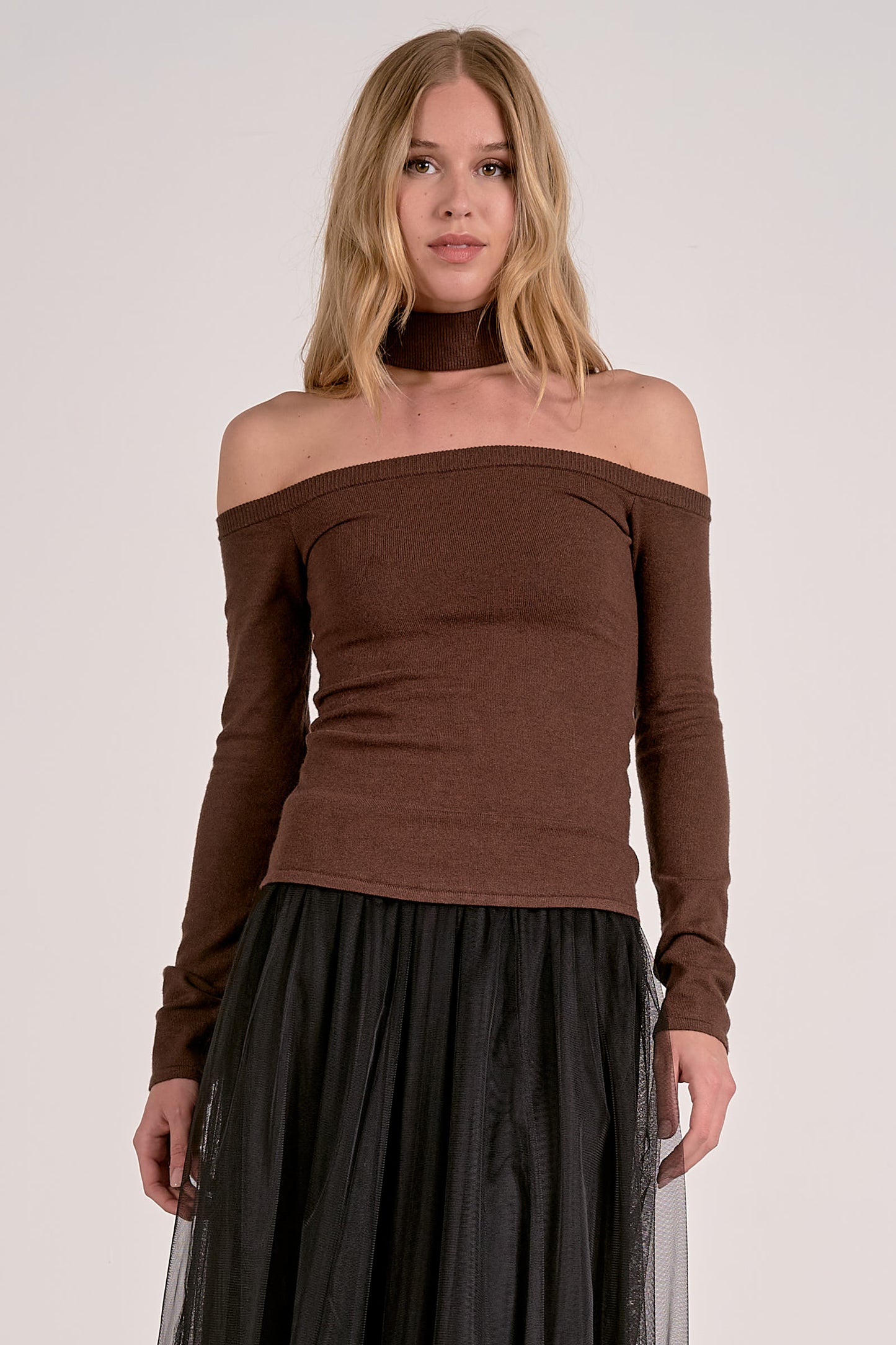 Choker neck sweater